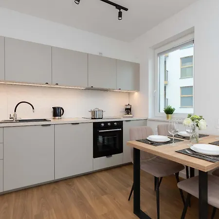 Family In With Parking And Playground By Renters * Γκντίνια