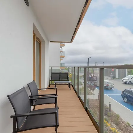 Family In With Parking And Playground By Renters * Γκντίνια