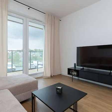 Family In With Parking And Playground By Renters Διαμέρισμα
